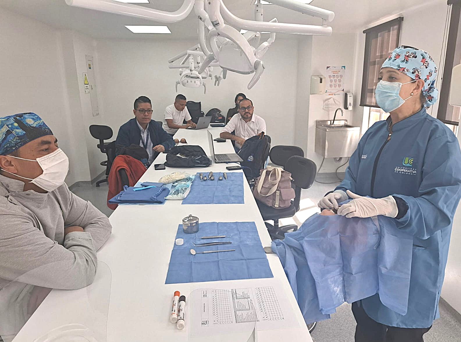 TALLER DE SIMULACION CLINICA 2.jpg
