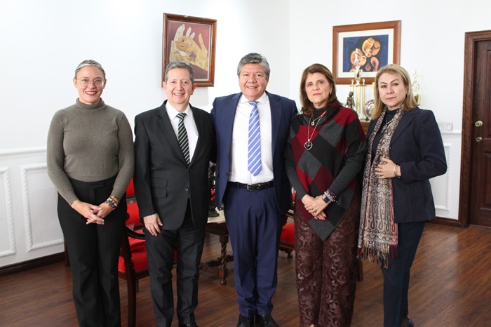 Visita Escuela Politécnica Nacional Ecuador.jpeg
