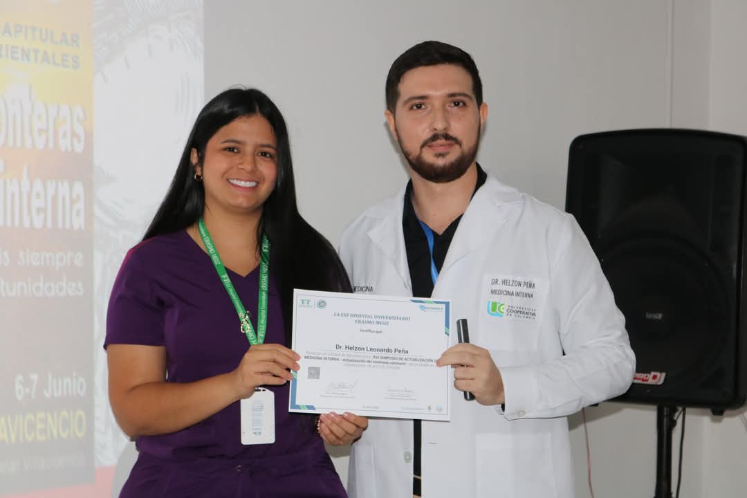 XVI Simposio de Medicina Interna Erazmo Meoz 3.jpg