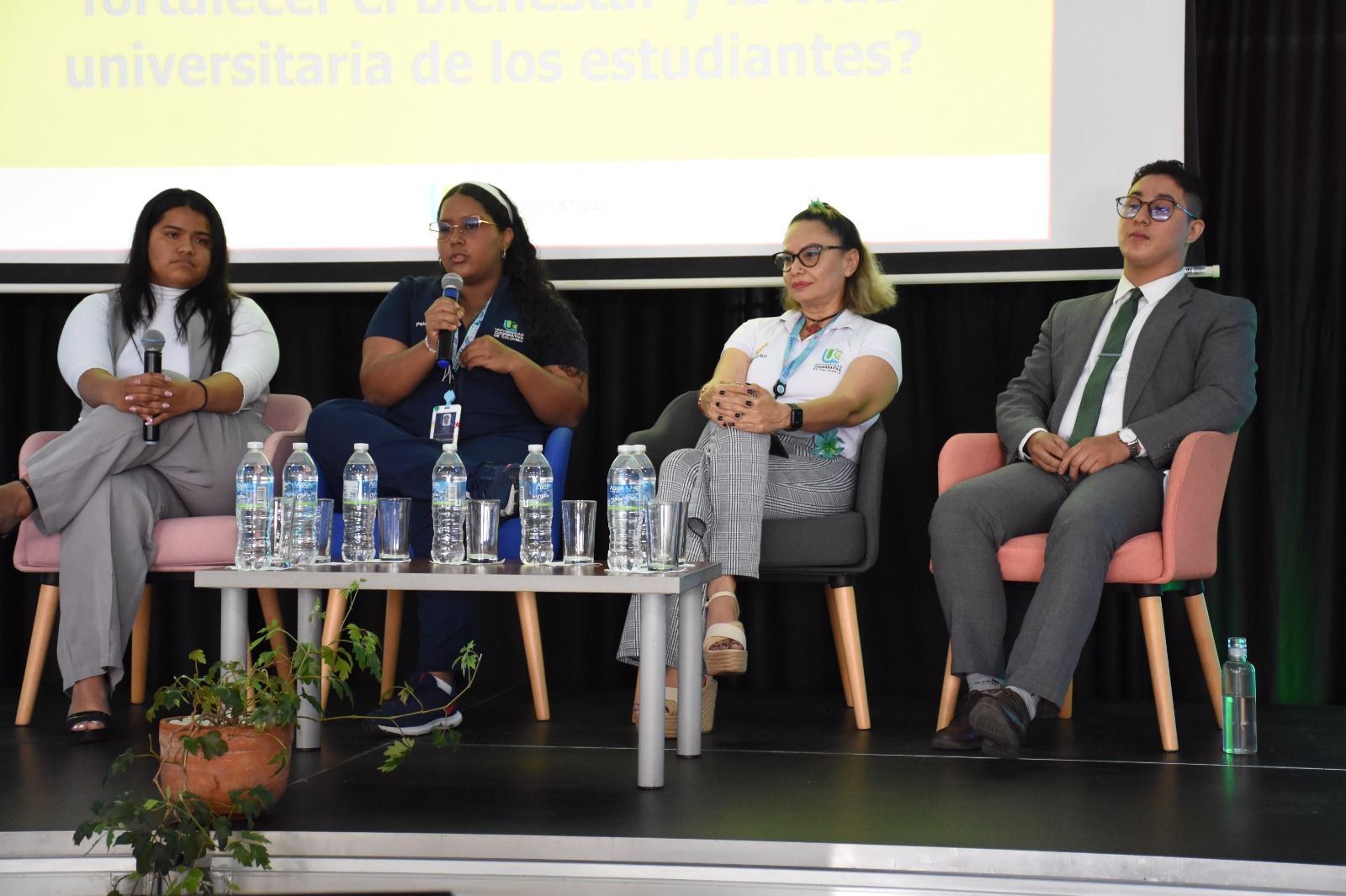 estudiantes Consejo academico 1.jpg