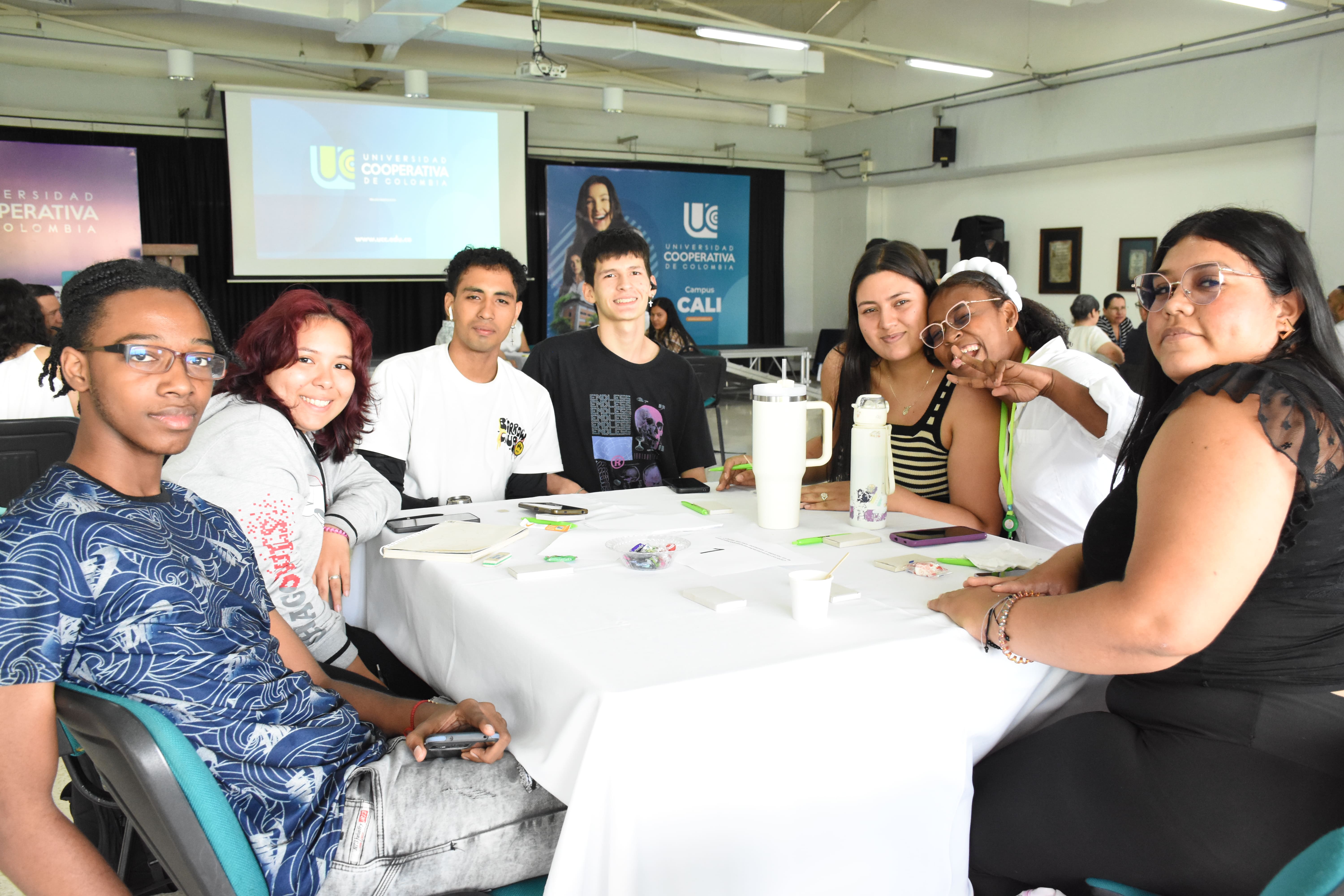 participacion dialogos abiertos.jpg