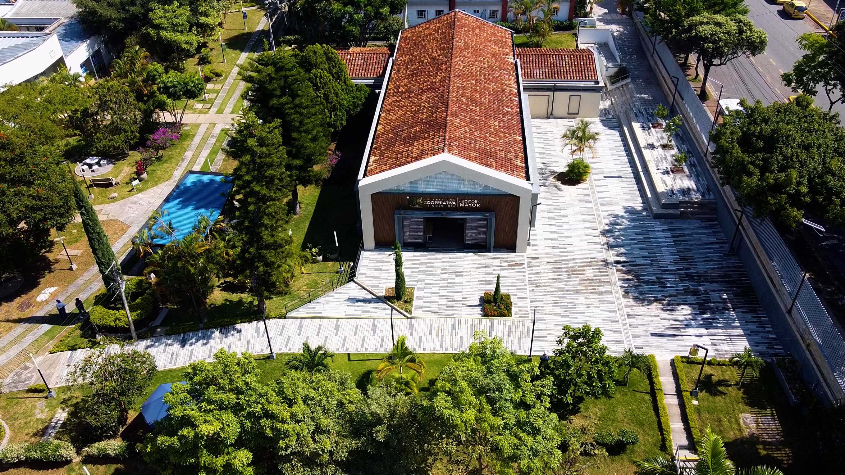 Plazoleta Aud Mayor.jpg