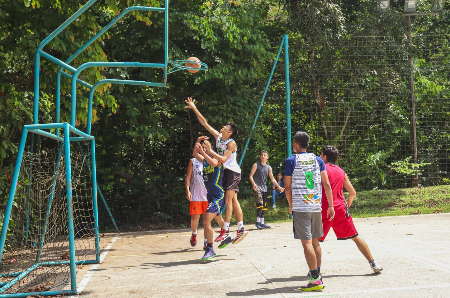 Cancha Multifuncional.jpg